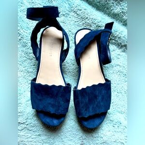 Marc Fisher Blue leather women’s sandals size 10